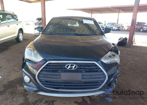 2016 Hyundai Veloster Turbo z USA, uszkodzony, nr VIN KMHTC6AE8GU284929